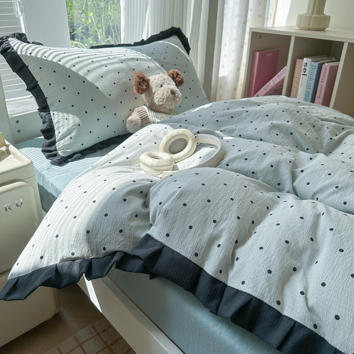 91家纺网 家纺一手货源 找家纺 韩巢家纺 2025新款小波点学生宿舍寝室上下铺三件套开学季花边被套四件套 蓝灰波点【黑皱皱花边款】