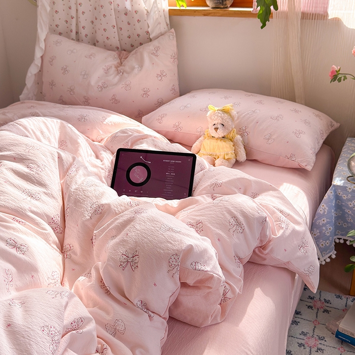 91家纺网 家纺一手货源 找家纺 罗亿家纺 2025新款云感双层纱印花四件套 童话-心愿