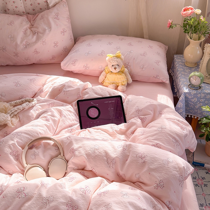 91家纺网 家纺一手货源 找家纺 罗亿家纺 2025新款云感双层纱印花四件套 童话-心愿