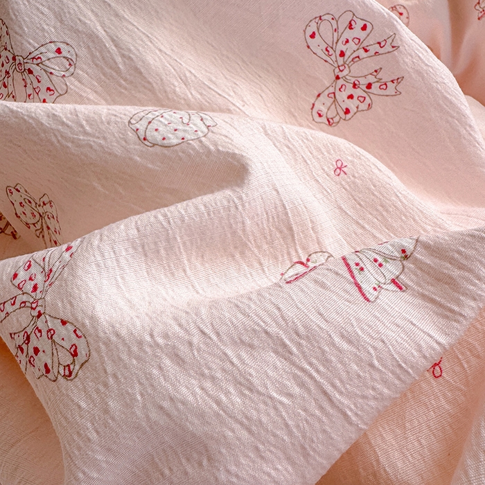 91家纺网 家纺一手货源 找家纺 罗亿家纺 2025新款云感双层纱印花四件套 童话-心愿