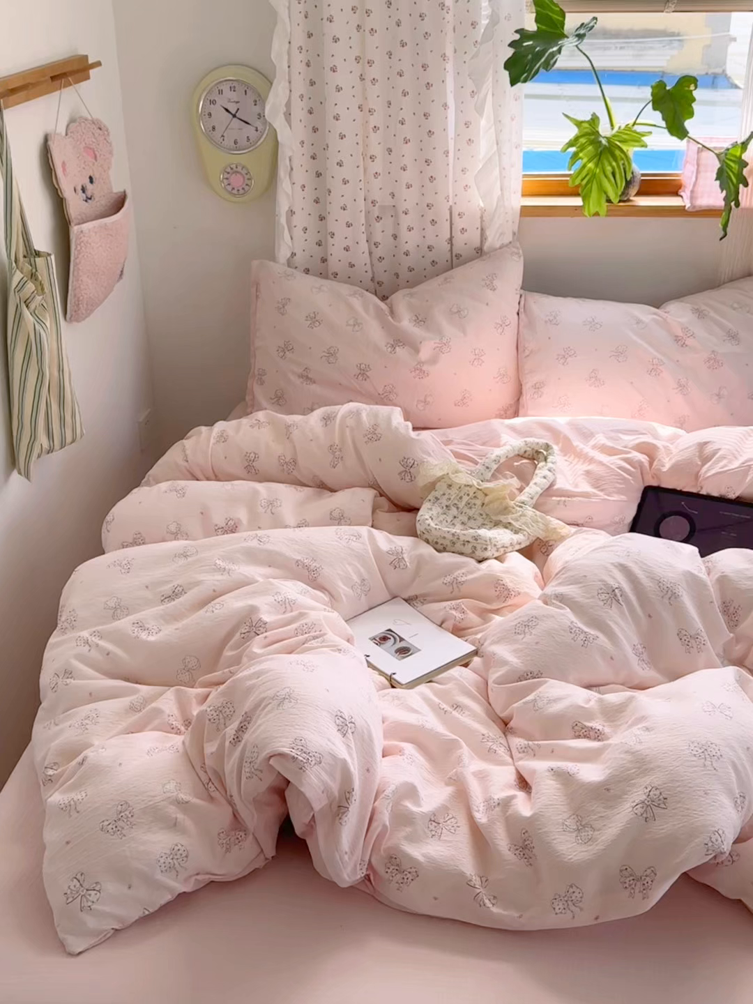 91家纺网 家纺一手货源 找家纺 罗亿家纺 2025新款云感双层纱印花四件套 童话-心愿