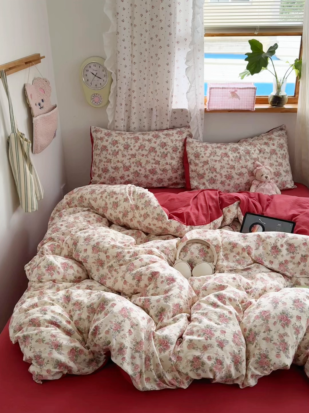 91家纺网 家纺一手货源 找家纺 罗亿家纺 2025新款云感双层纱印花四件套 童话-星眠云野