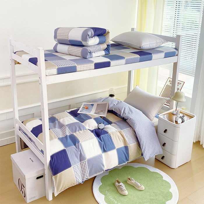 91家纺网 家纺一手货源 找家纺 （总）春皖家纺 2025新款学生季全棉纯棉13070印花宿舍三件套上下铺三件套