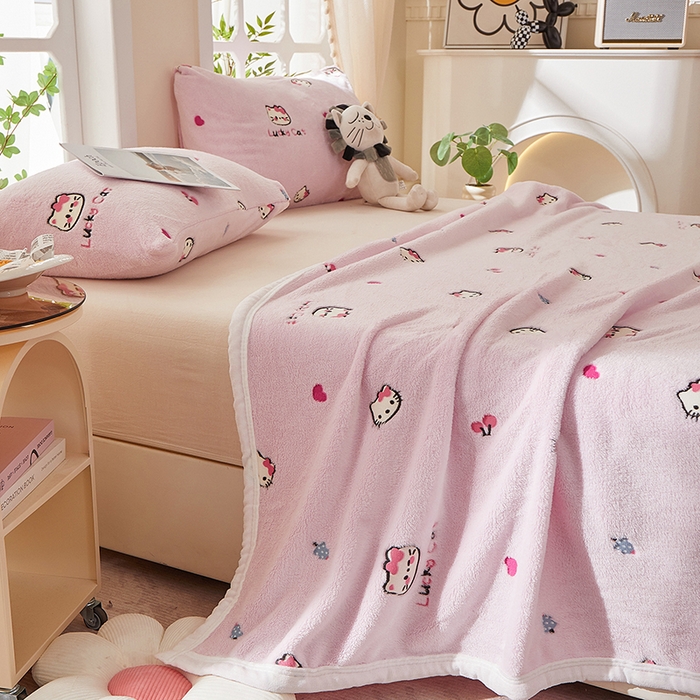 91家纺网 家纺一手货源 找家纺 楼兰公主 2025新款云朵绒卡通刺绣毛毯盖毯毯子 粉红喵