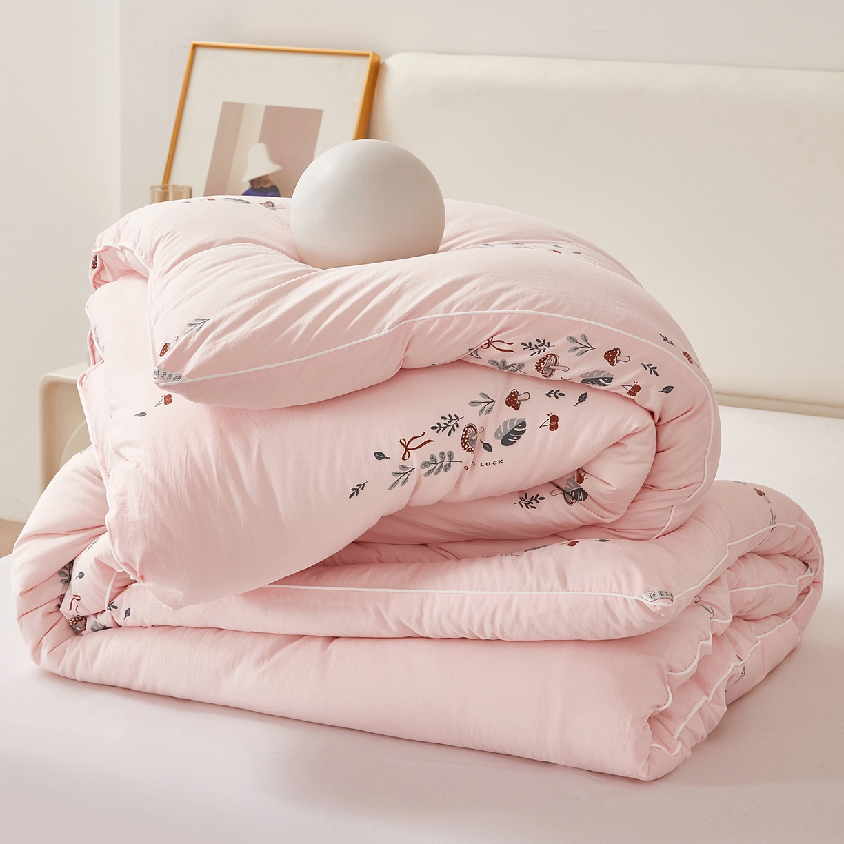 91家纺网 家纺一手货源 找家纺 尊妙被业 2025新款棉小柔大豆被被子被芯春秋被子母被直播批发夏被 春之笙-粉色