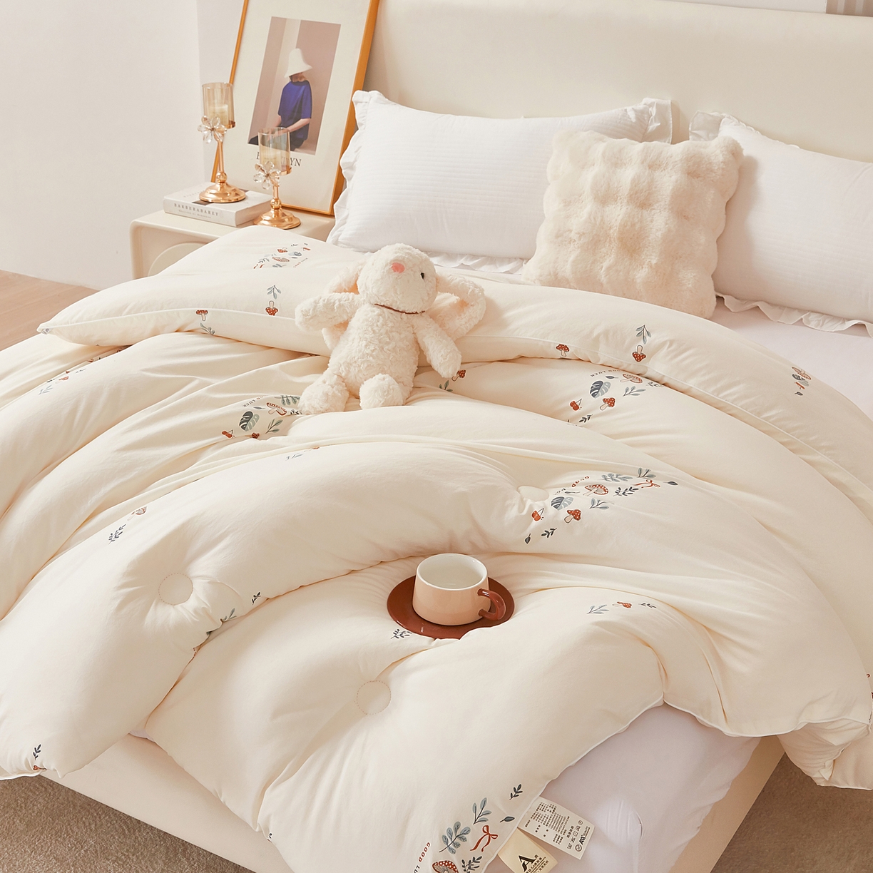 91家纺网 家纺一手货源 找家纺 尊妙被业 2025新款棉小柔大豆被被子被芯春秋被子母被直播批发夏被 春之笙-米色