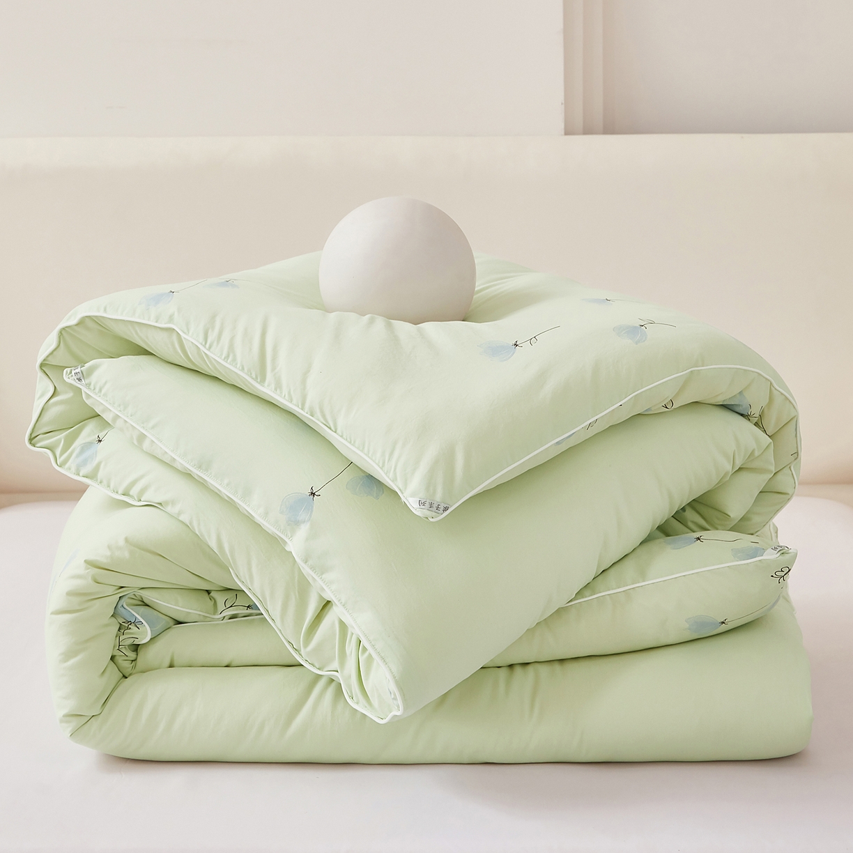 91家纺网 家纺一手货源 找家纺 尊妙被业 2025新款棉小柔大豆被被子被芯春秋被子母被直播批发夏被 虞美人-浅绿
