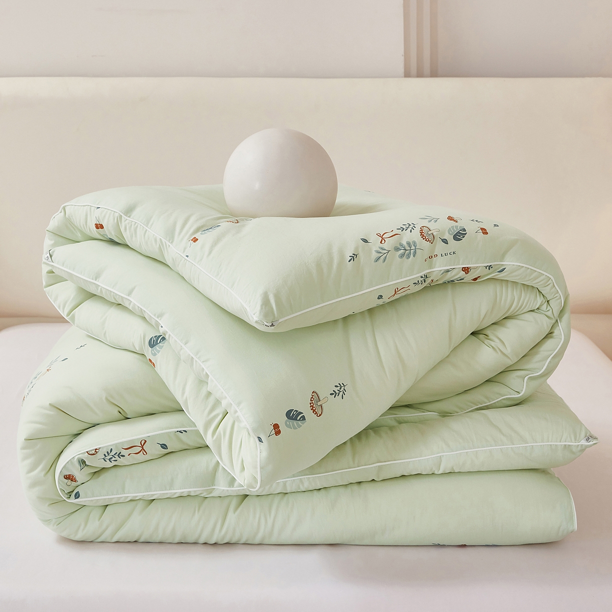 91家纺网 家纺一手货源 找家纺 尊妙被业 2025新款棉小柔大豆被被子被芯春秋被子母被直播批发夏被 春之笙-浅绿