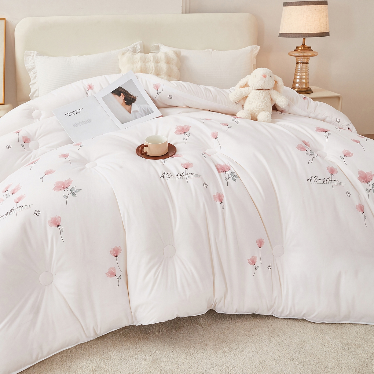 91家纺网 家纺一手货源 找家纺 尊妙被业 2025新款棉小柔大豆被被子被芯春秋被子母被直播批发夏被 虞美人-白色