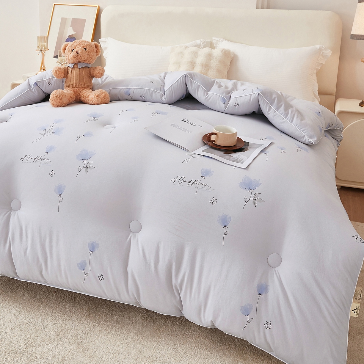 91家纺网 家纺一手货源 找家纺 尊妙被业 2025新款棉小柔大豆被被子被芯春秋被子母被直播批发夏被 虞美人-浅灰