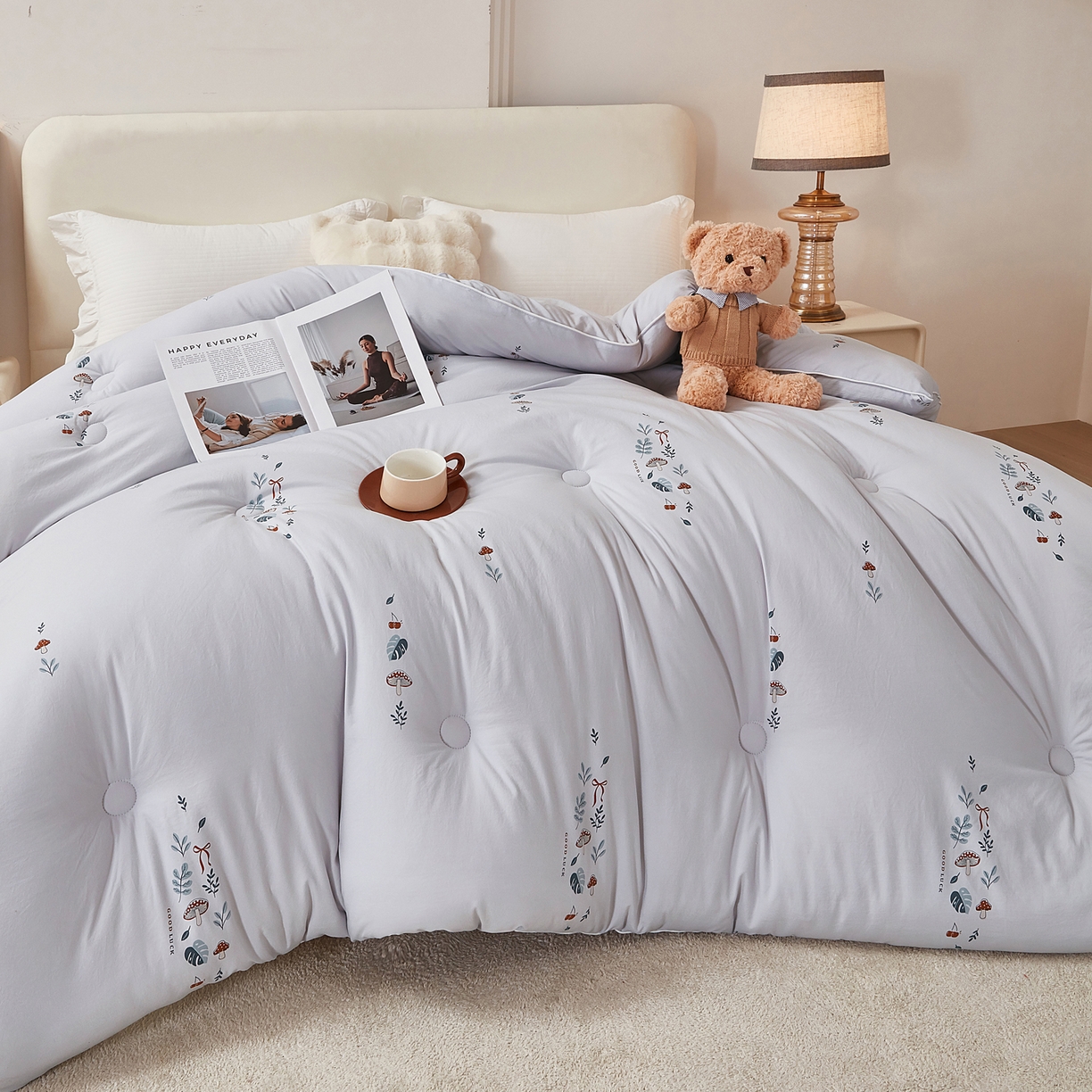 91家纺网 家纺一手货源 找家纺 尊妙被业 2025新款棉小柔大豆被被子被芯春秋被子母被直播批发夏被 春之笙-灰色