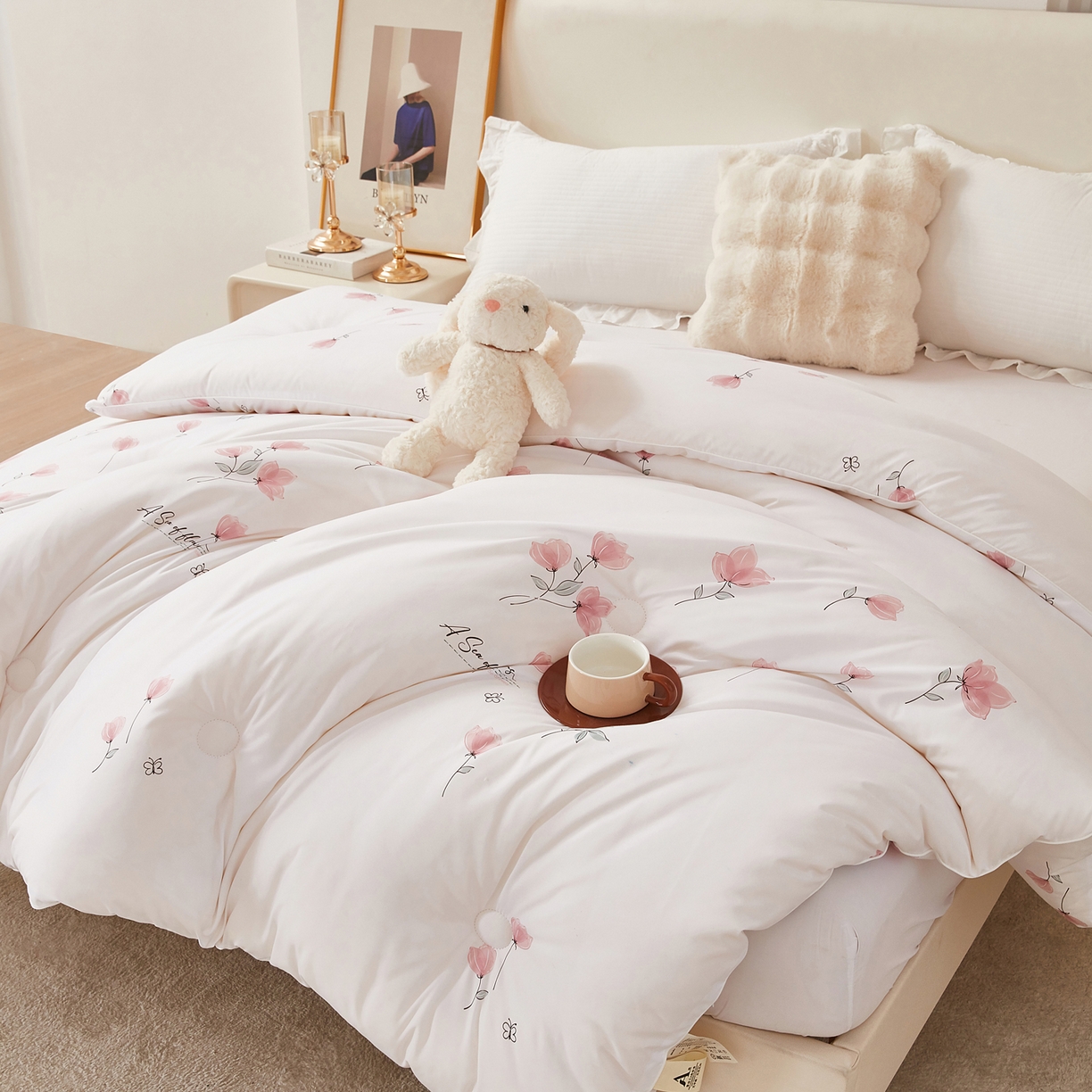 91家纺网 家纺一手货源 找家纺 尊妙被业 2025新款棉小柔大豆被被子被芯春秋被子母被直播批发夏被 虞美人-白色