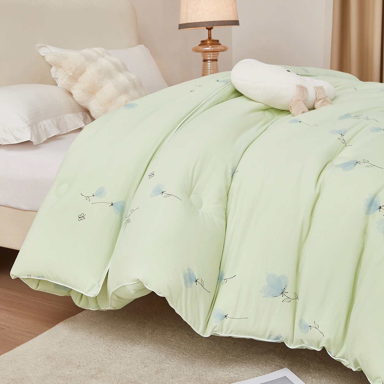 91家纺网 家纺一手货源 找家纺 尊妙被业 2025新款棉小柔大豆被被子被芯春秋被子母被直播批发夏被 虞美人-浅绿