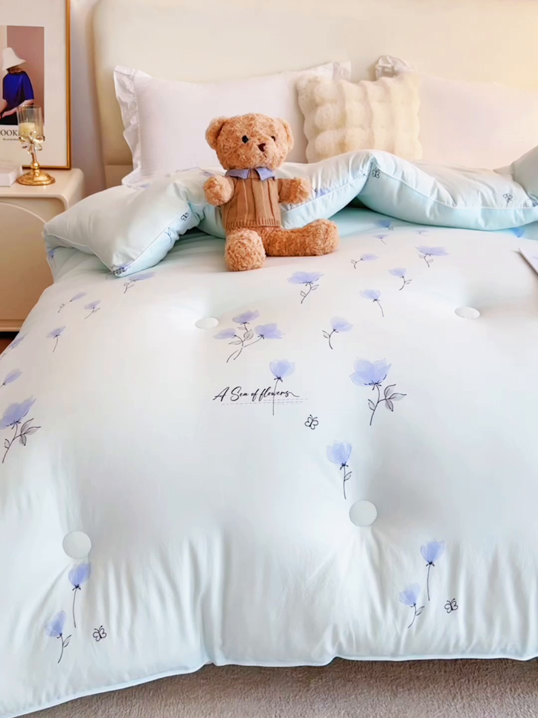 91家纺网 家纺一手货源 找家纺 尊妙被业 2025新款棉小柔大豆被被子被芯春秋被子母被直播批发夏被 虞美人-浅蓝