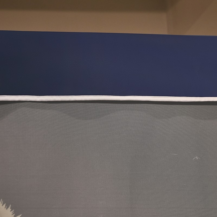 91家纺网 家纺一手货源 找家纺 雪姿家纺 2025新款A类大版印花款物理强遮光纳米技术环保透气超强遮光防蚊学生坐床蚊帐 小狗追蝶