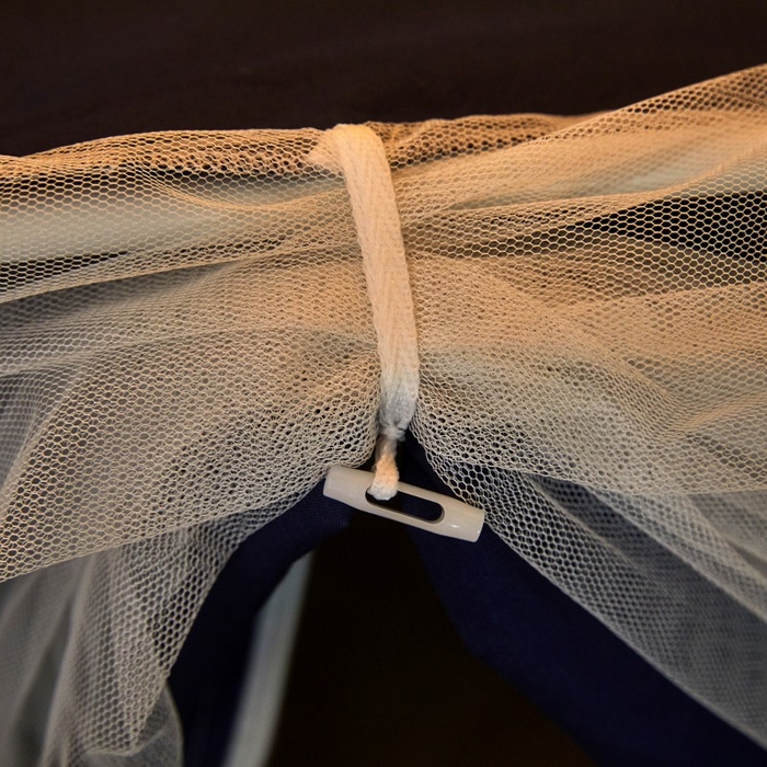 91家纺网 家纺一手货源 找家纺 雪姿家纺 2025新款A类大版印花款物理强遮光纳米技术环保透气超强遮光防蚊学生坐床蚊帐 煤烦恼