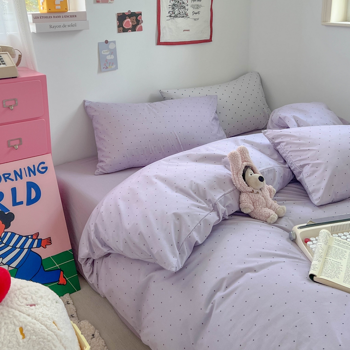 91家纺网 家纺一手货源 找家纺 红嘴企鹅 2025新款云感提花双层纱印花系列四件套 波点紫