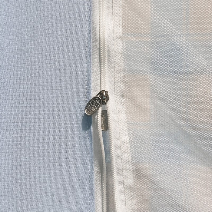 91家纺网 家纺一手货源 找家纺 雪姿家纺 2025新款A类大版印花款物理强遮光纳米技术环保透气超强遮光防蚊学生坐床蚊帐 幸运狗