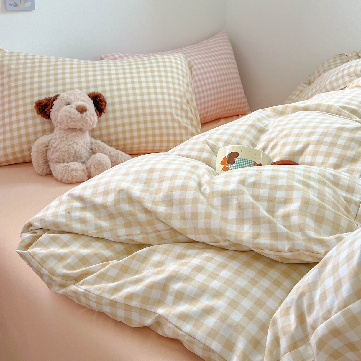 91家纺网 家纺一手货源 找家纺 红嘴企鹅 2025新款云感提花双层纱印花系列四件套 格子咖