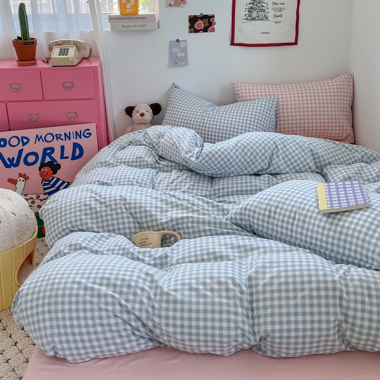 91家纺网 家纺一手货源 找家纺 红嘴企鹅 2025新款云感提花双层纱印花系列四件套 蓝格