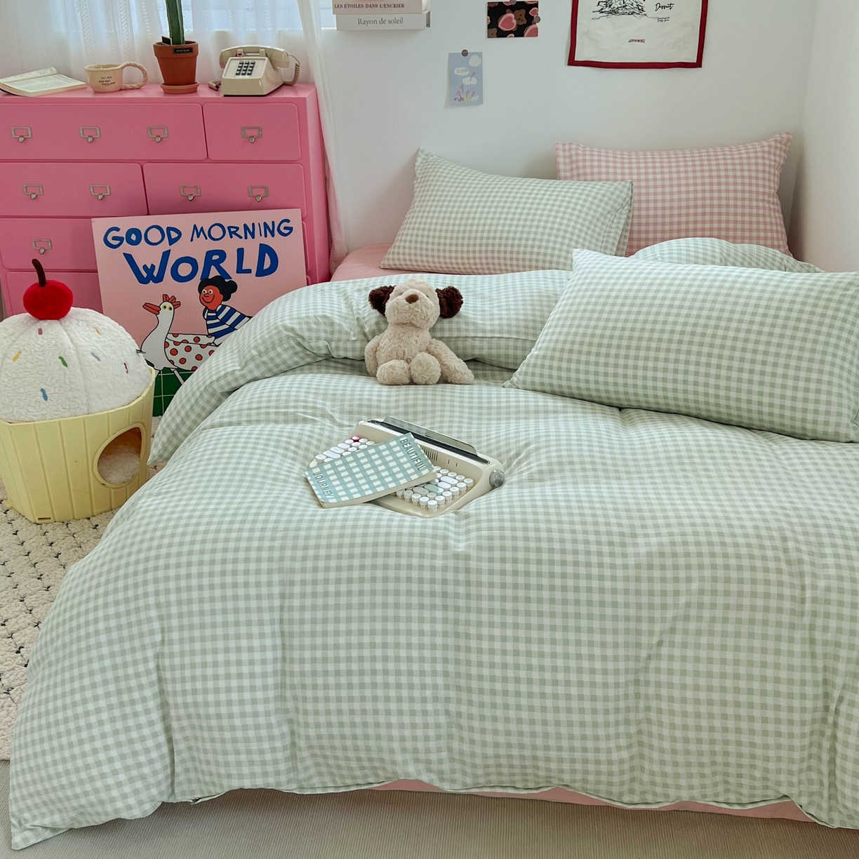 91家纺网 家纺一手货源 找家纺 红嘴企鹅 2025新款云感提花双层纱印花系列四件套 绿格