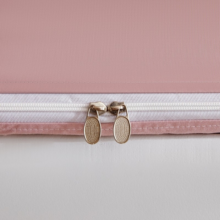 91家纺网 家纺一手货源 找家纺 雪姿家纺 2025新款A类纯色花边款物理强遮光纳米技术环保透气超强遮光防蚊学生坐床蚊帐 纯色花边款-粉玉色