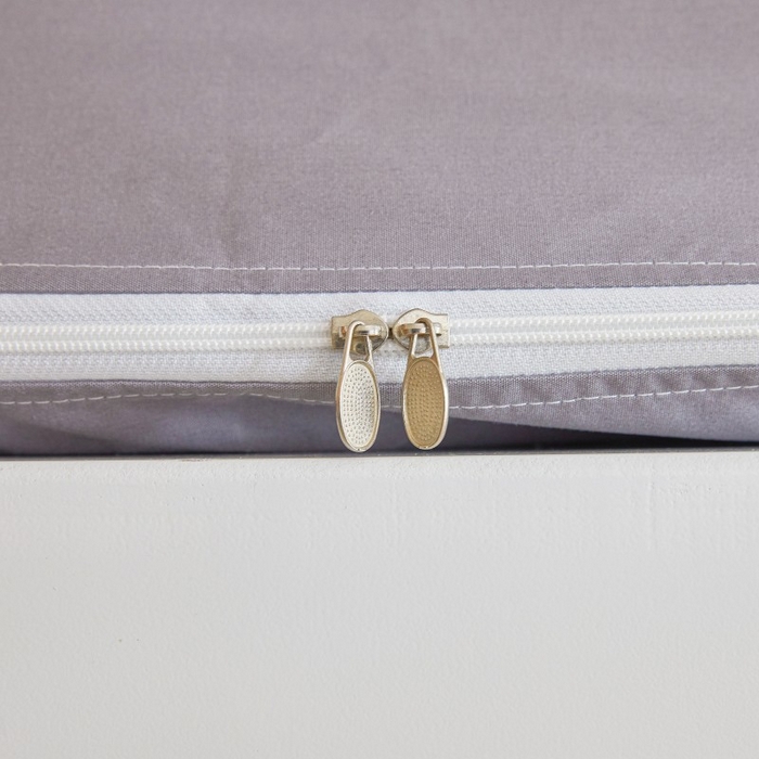 91家纺网 家纺一手货源 找家纺 雪姿家纺 2025新款A类纯色花边款物理强遮光纳米技术环保透气超强遮光防蚊学生坐床蚊帐 纯色花边款-时尚灰