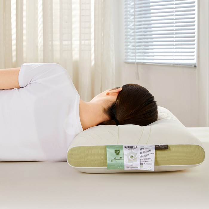 91家纺网 家纺一手货源 找家纺 大熊枕芯 2025新款亲肤舒适艾草护颈枕枕头枕芯 艾草护颈枕 45x70cm/对