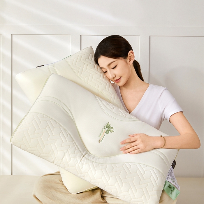 91家纺网 家纺一手货源 找家纺 大熊枕芯 2025新款亲肤舒适艾草护颈枕枕头枕芯 艾草护颈枕 45x70cm/对