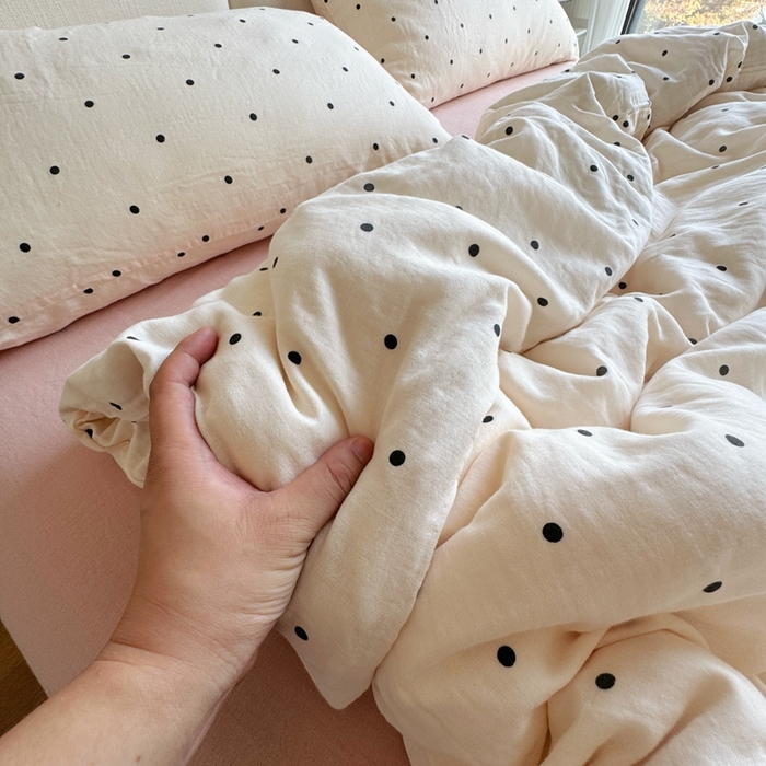 91家纺网 家纺一手货源 找家纺 8+8 2025新款全棉A类母婴级抗菌有氧全棉双层纱亲肤全棉小清新印花三件套四件套 简约款-粉波波