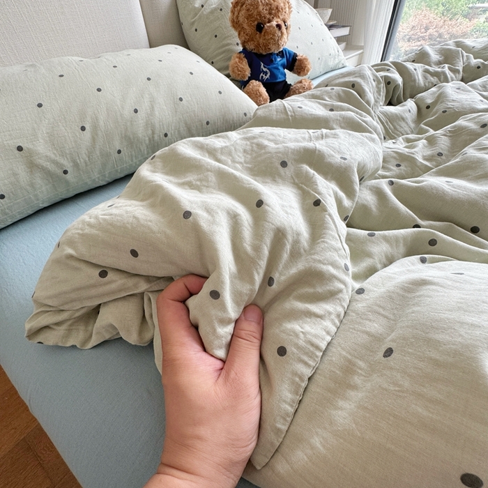 91家纺网 家纺一手货源 找家纺 8+8 2025新款全棉A类母婴级抗菌有氧全棉双层纱亲肤全棉小清新印花三件套四件套 简约款-海盐拿铁