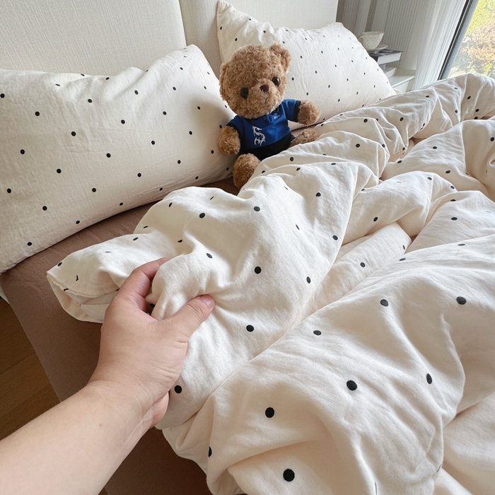 91家纺网 家纺一手货源 找家纺 8+8 2025新款全棉A类母婴级抗菌有氧全棉双层纱亲肤全棉小清新印花三件套四件套 简约款-赫本