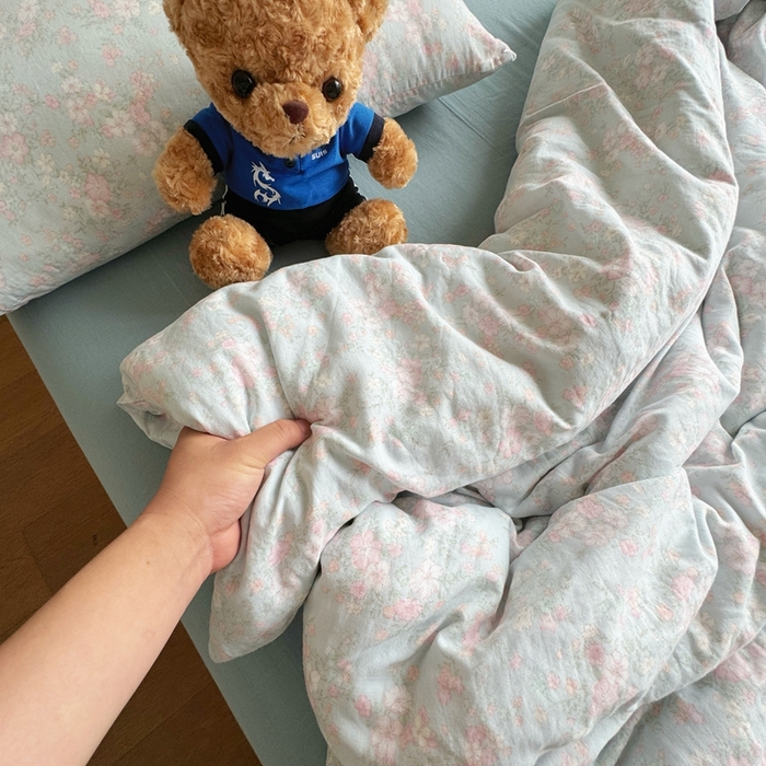 91家纺网 家纺一手货源 找家纺 8+8 2025新款全棉A类母婴级抗菌有氧全棉双层纱亲肤全棉小清新印花三件套四件套 简约款-莱茵河畔