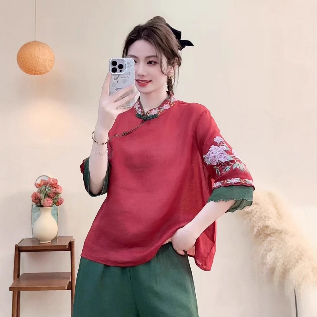 91家纺网 家纺一手货源 找家纺 （总）洛兰沙家居馆【只代发】【只代发】 2025春夏新款复古立领斜襟盘扣七分袖T恤文艺刺绣苎麻显瘦上衣女