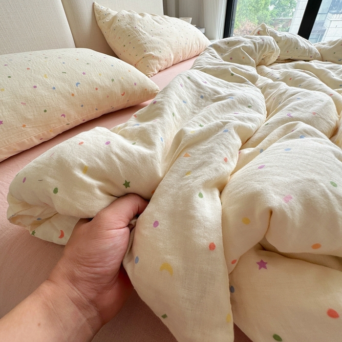 91家纺网 家纺一手货源 找家纺 8+8 2025新款全棉A类母婴级抗菌有氧全棉双层纱亲肤全棉小清新印花三件套四件套 简约款-浅熙