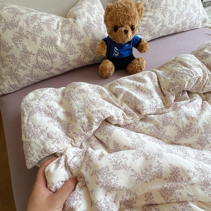 91家纺网 家纺一手货源 找家纺 8+8 2025新款全棉A类母婴级抗菌有氧全棉双层纱亲肤全棉小清新印花三件套四件套 简约款-紫萱