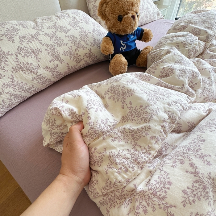 91家纺网 家纺一手货源 找家纺 8+8 2025新款全棉A类母婴级抗菌有氧全棉双层纱亲肤全棉小清新印花三件套四件套 简约款-紫萱