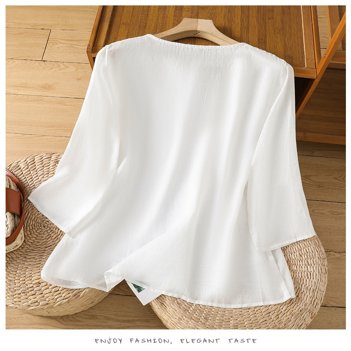 91家纺网 家纺一手货源 找家纺 （总）洛兰沙家居馆【只代发】【只代发】 2025春夏新款刺绣苎麻显瘦立领斜襟盘扣七分袖T恤上衣女