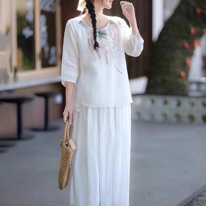 91家纺网 家纺一手货源 找家纺 （总）洛兰沙家居馆【只代发】【只代发】 2025春夏新款刺绣苎麻显瘦立领斜襟盘扣七分袖T恤上衣女