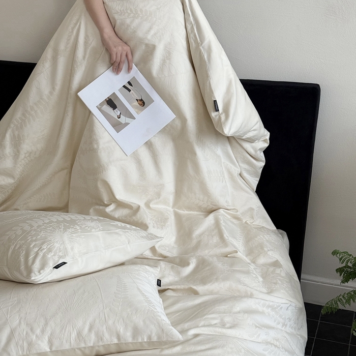 91家纺网 家纺一手货源 找家纺 （总）鹿班家居 2025春夏新款100s长绒棉纯棉云感超柔厚织提花浮雕四件套-半阙清欢（标准会员-20元）