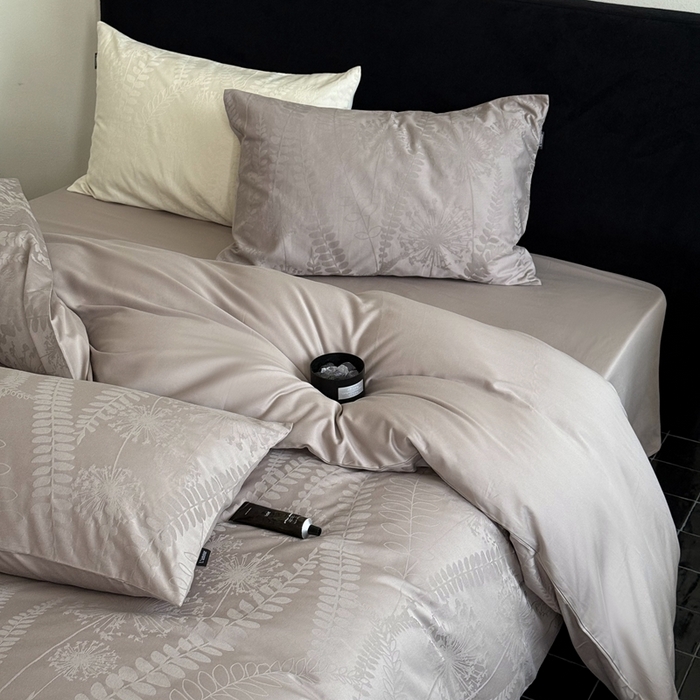 91家纺网 家纺一手货源 找家纺 （总）鹿班家居 2025春夏新款100s长绒棉纯棉云感超柔厚织提花浮雕四件套-半阙清欢（标准会员-20元）