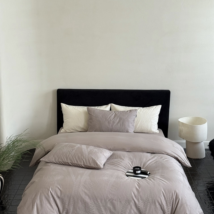 91家纺网 家纺一手货源 找家纺 鹿班家居 2025春夏新款100s长绒棉纯棉云感超柔厚织提花浮雕四件套-半阙清欢（标准会员-20元） 半阙清欢-咖色