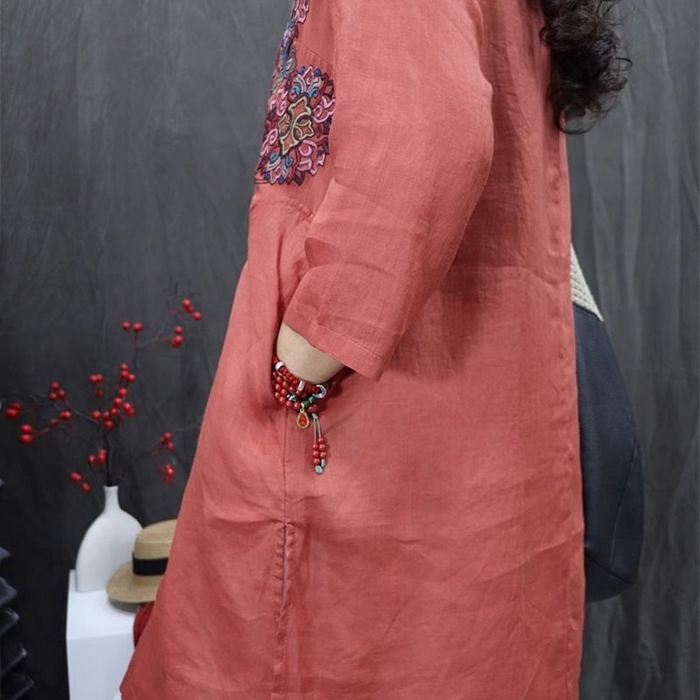 91家纺网 家纺一手货源 找家纺 洛兰沙家居馆【只代发】【只代发】 2025夏季新款新中式改良民族风重工刺绣苎麻轻薄显瘦中长款刺绣衬衫女 红色