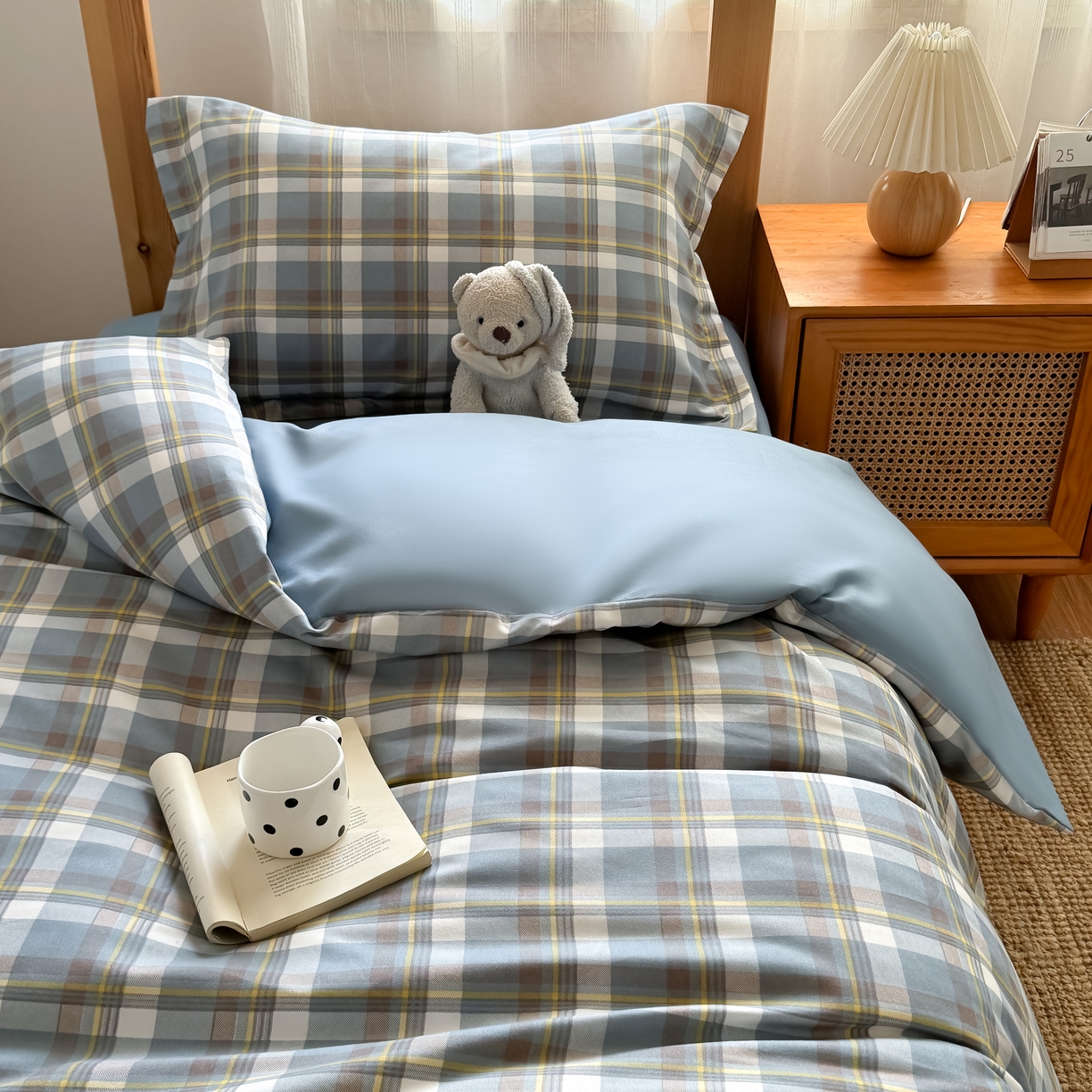 91家纺网 家纺一手货源 找家纺 卡罗兰 2025新款学生季水洗棉磨毛三件套 莫妮卡-蓝