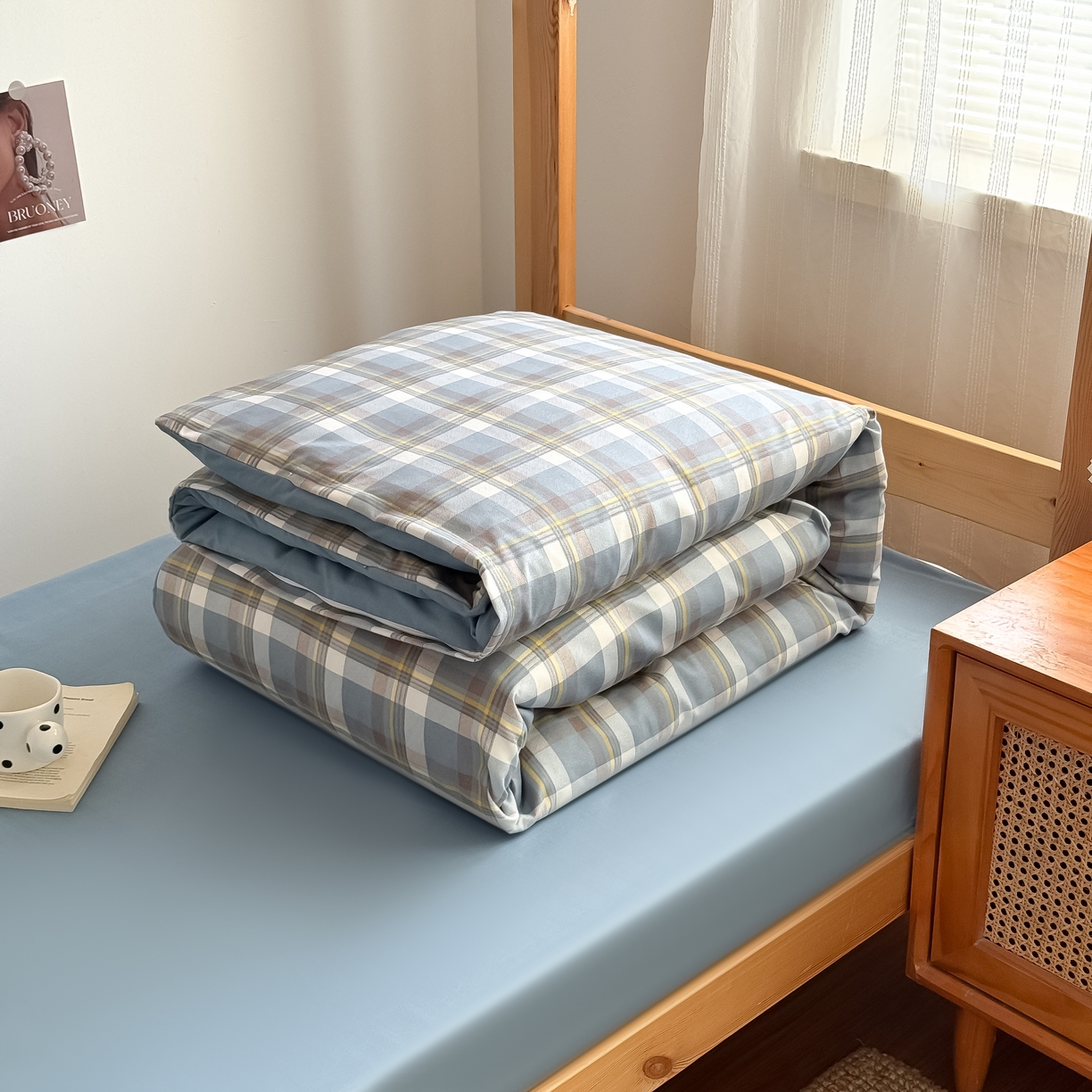 91家纺网 家纺一手货源 找家纺 卡罗兰 2025新款学生季水洗棉磨毛三件套 莫妮卡-蓝