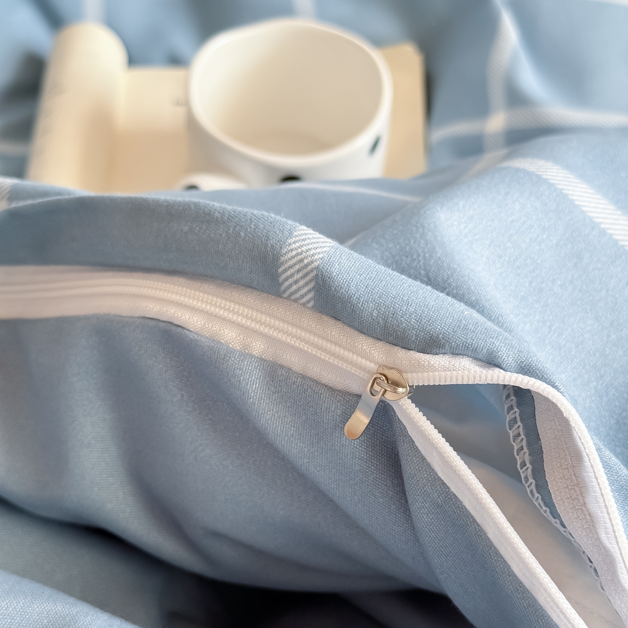 91家纺网 家纺一手货源 找家纺 卡罗兰 2025新款学生季水洗棉磨毛三件套 海蓝大格