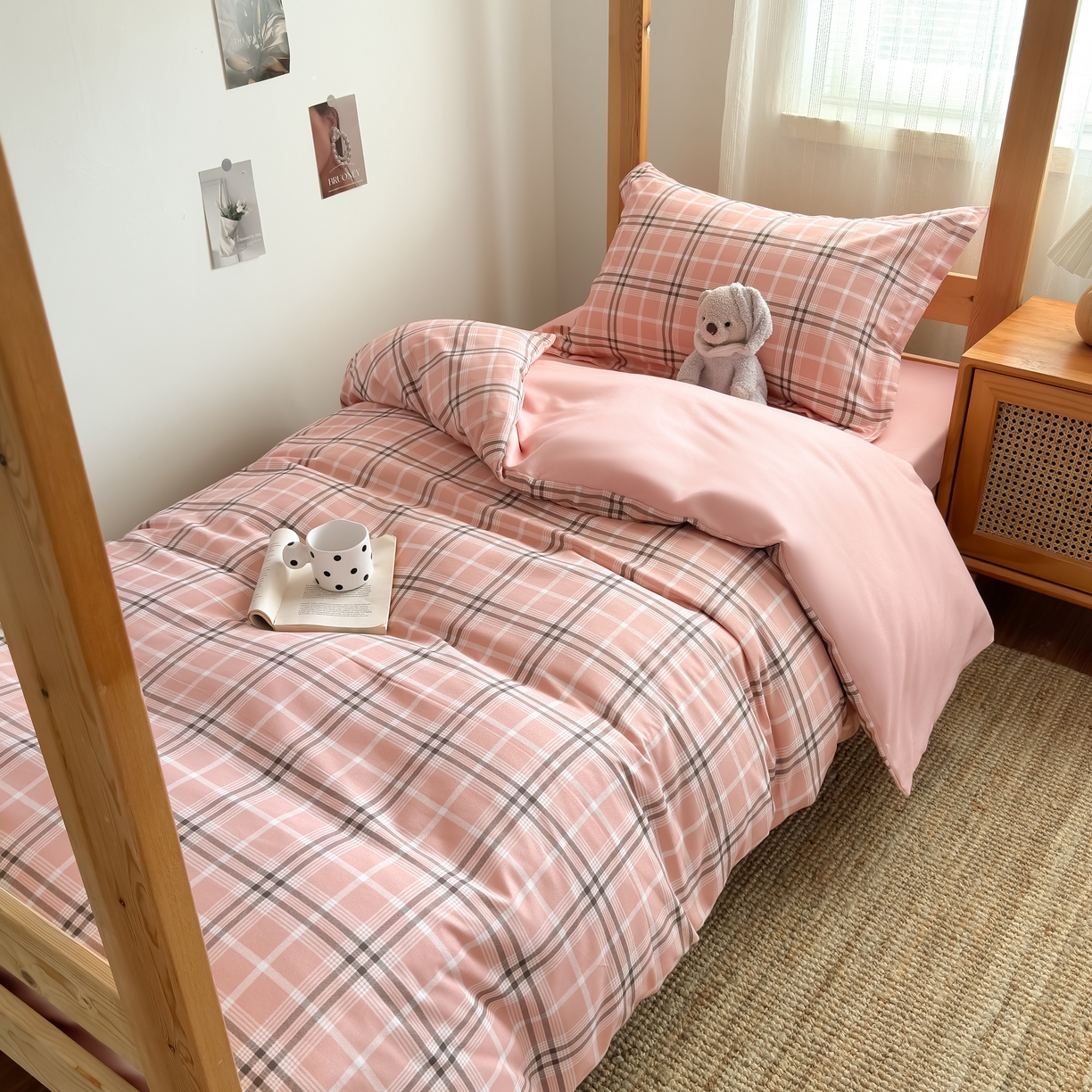 91家纺网 家纺一手货源 找家纺 卡罗兰 2025新款学生季水洗棉磨毛三件套 莫妮卡-粉