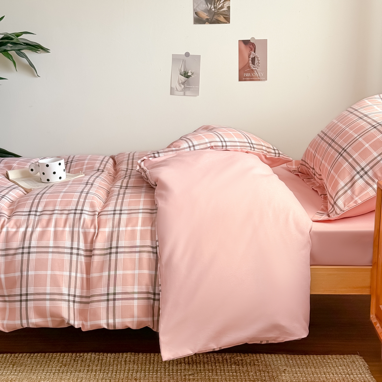 91家纺网 家纺一手货源 找家纺 卡罗兰 2025新款学生季水洗棉磨毛三件套 莫妮卡-粉