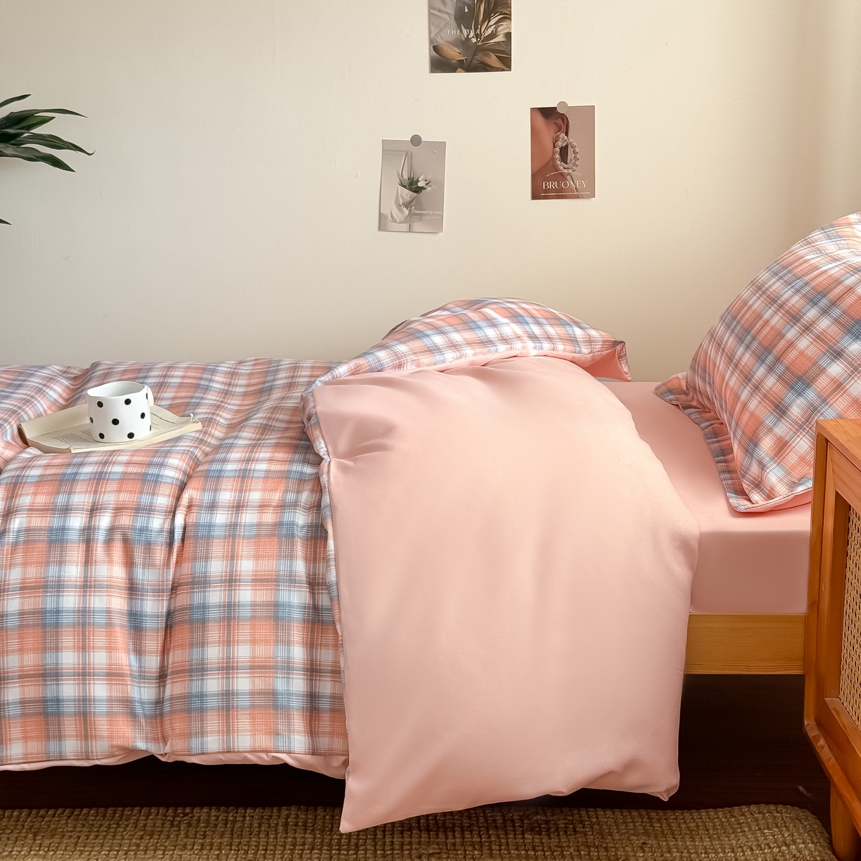 91家纺网 家纺一手货源 找家纺 卡罗兰 2025新款学生季水洗棉磨毛三件套 格调-粉