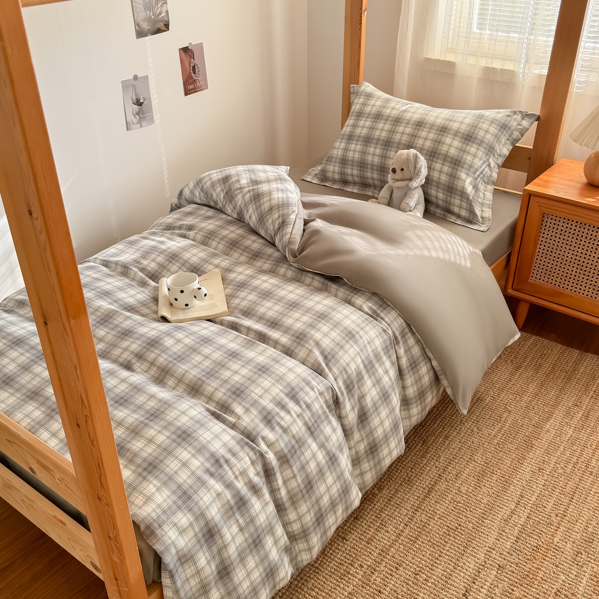 91家纺网 家纺一手货源 找家纺 卡罗兰 2025新款学生季水洗棉磨毛三件套 格调-咖